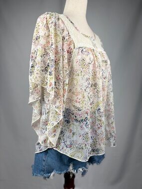 Love Squared Floral Boho Blouse Lace Sheer Cream Peasant Top Large